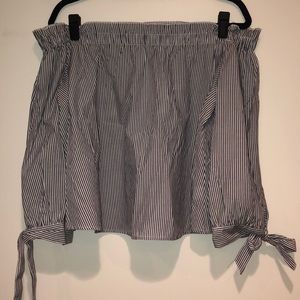 Off-the shoulder blue stripped top